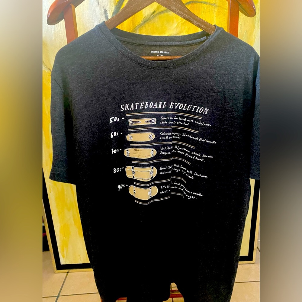 Men’s banana republic skateboard evolution T-shirt